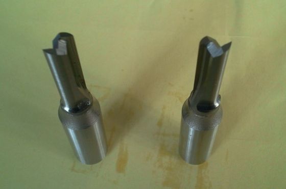 TC0111 CNC Router Bit Düz Flüt Sert Karbür Düz Bıçaklı Çelik Şaft
